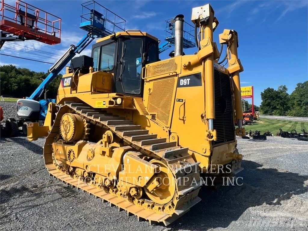 CAT D9T Pásové dozéry