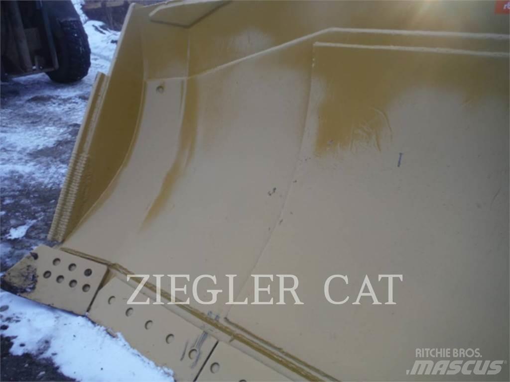 CAT D9TSUBLADE Radlice