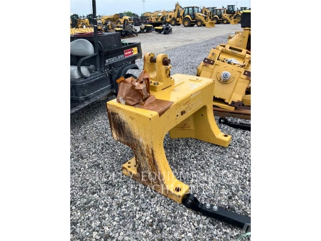 CAT DBCWD8T Pásové dozéry