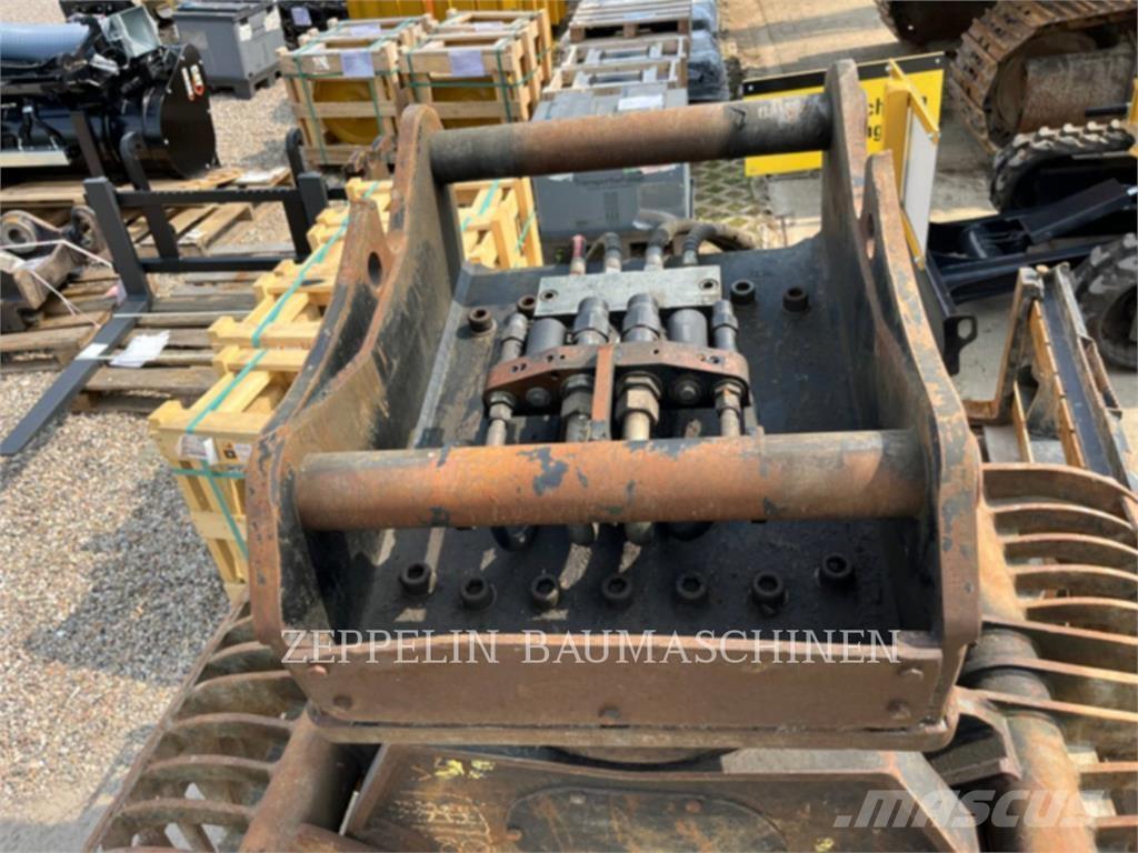 CAT G315B/D Drapáky