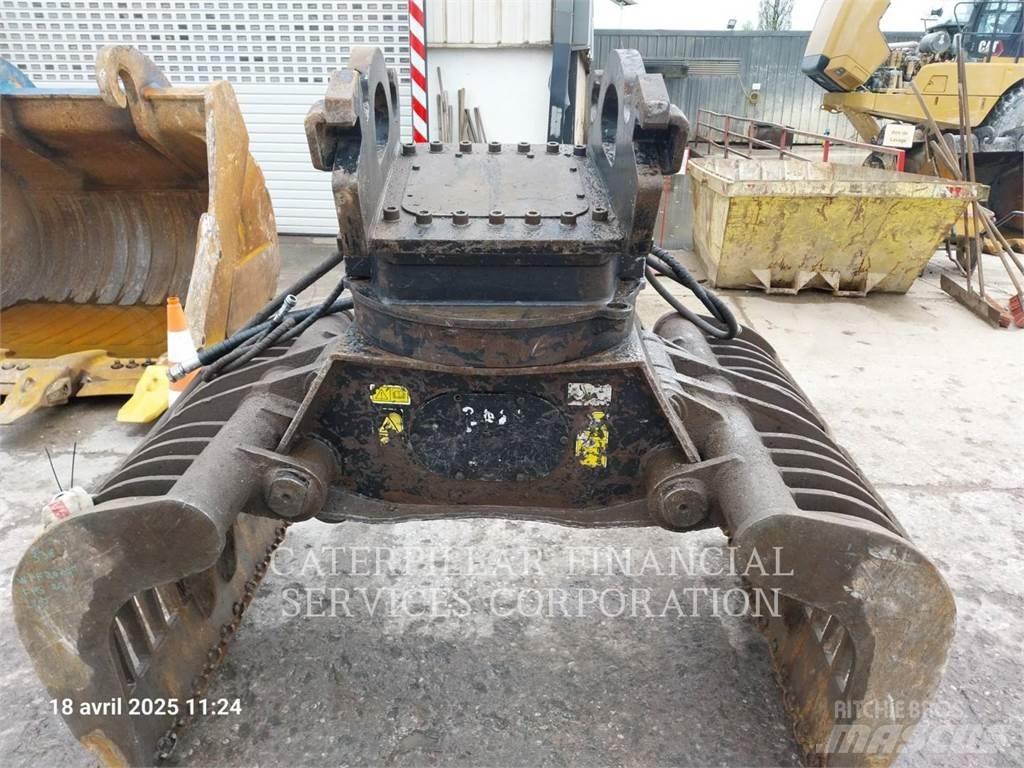 CAT G332 Drapáky