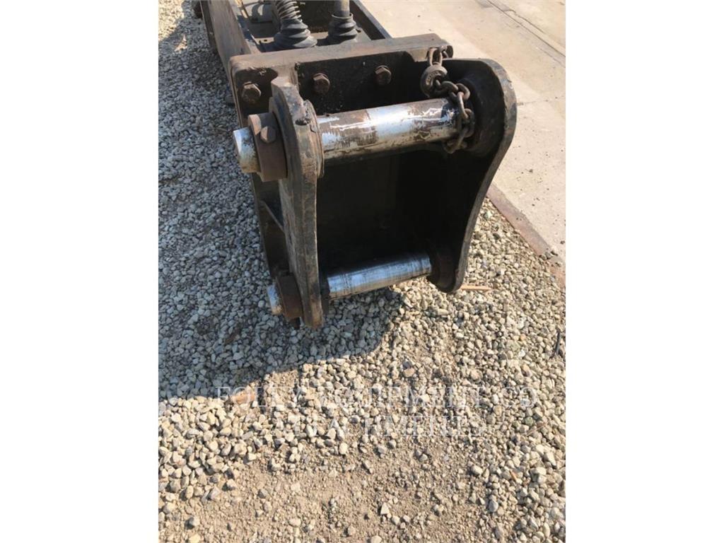 CAT HB120GC-B Pásové rýpadlá