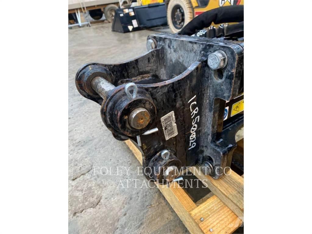 CAT HBB4-302F Pásové rýpadlá