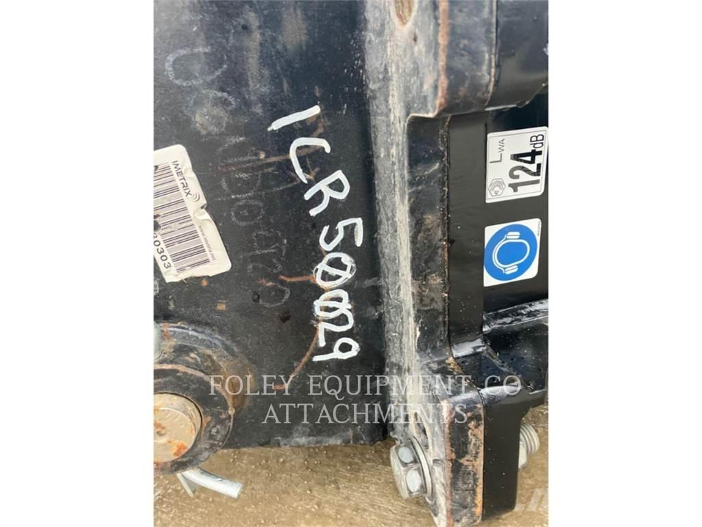 CAT HBB4-302F Pásové rýpadlá