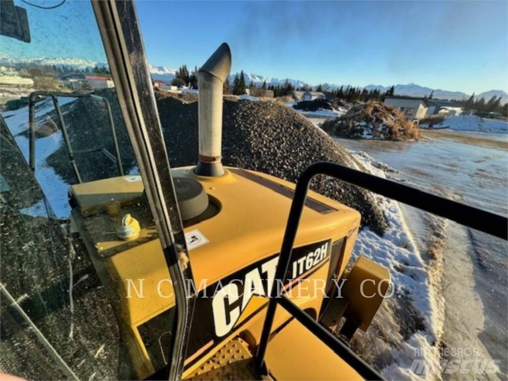 CAT IT62H Kolesové nakladače