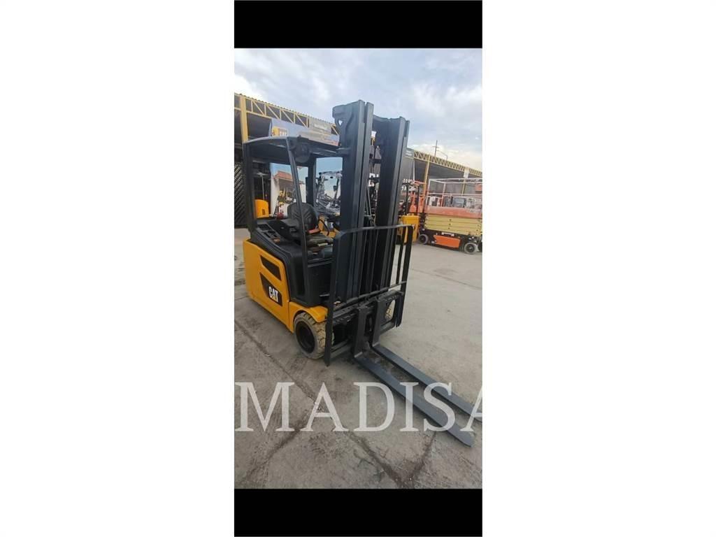 CAT LIFT TRUCKS 2ET4000 Iné