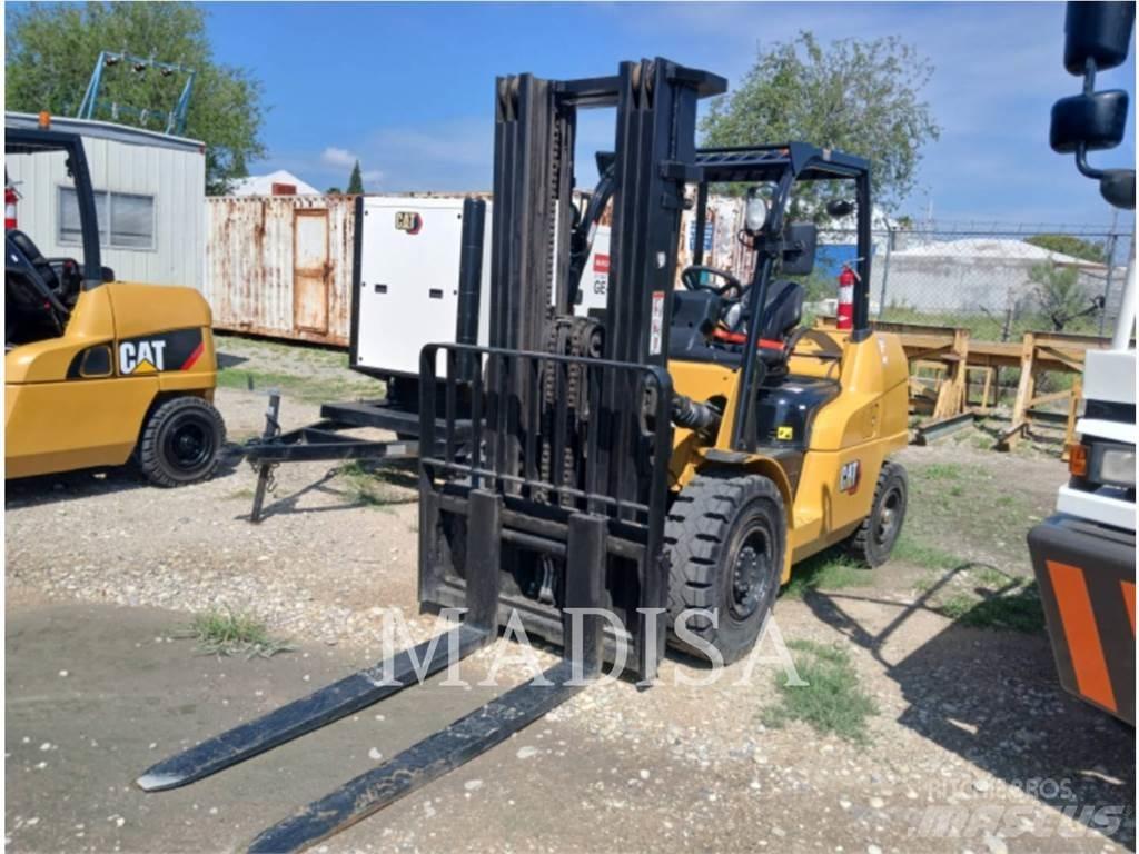 CAT LIFT TRUCKS DP50CNM Dieselové vozíky