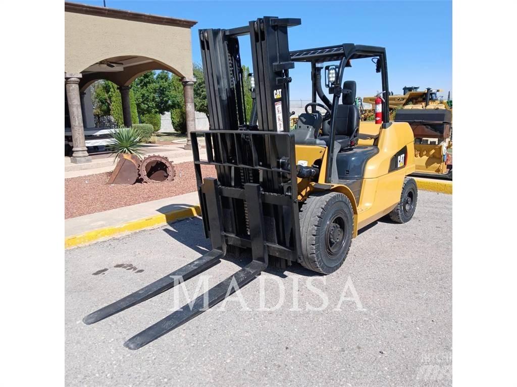 CAT LIFT TRUCKS DP50NM1 Dieselové vozíky