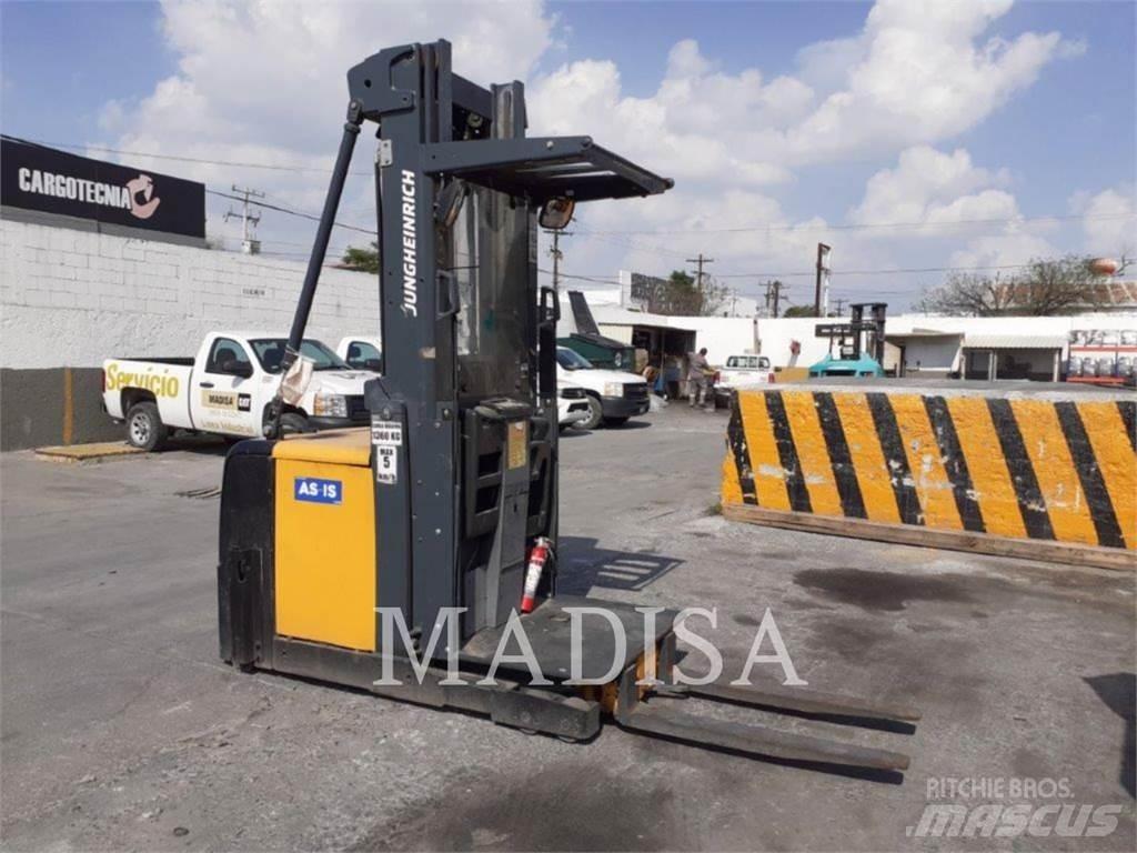 CAT LIFT TRUCKS EKS308 Akumulátorové vozíky