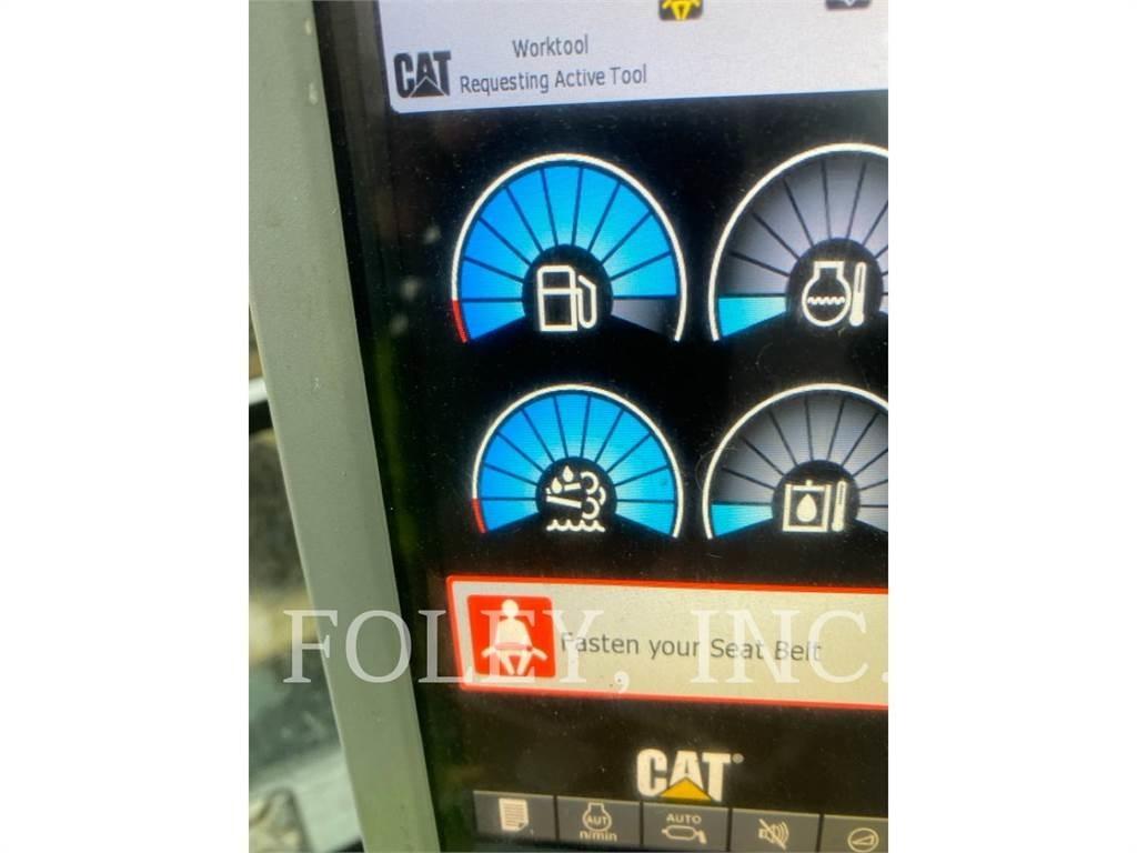CAT M318F Kolesové rýpadlá