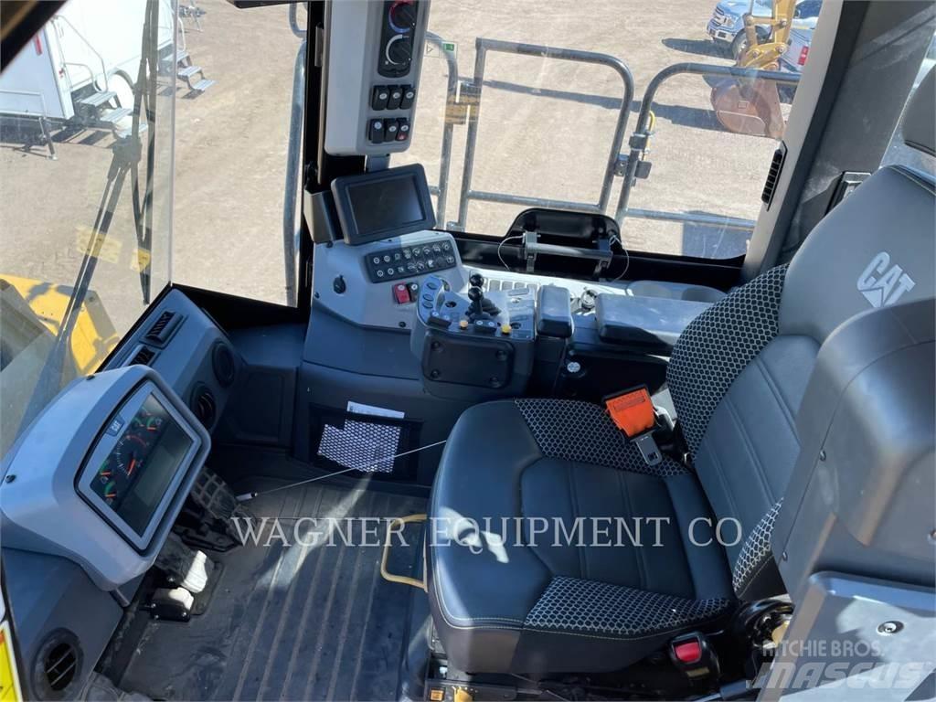 CAT M320F Kolesové rýpadlá