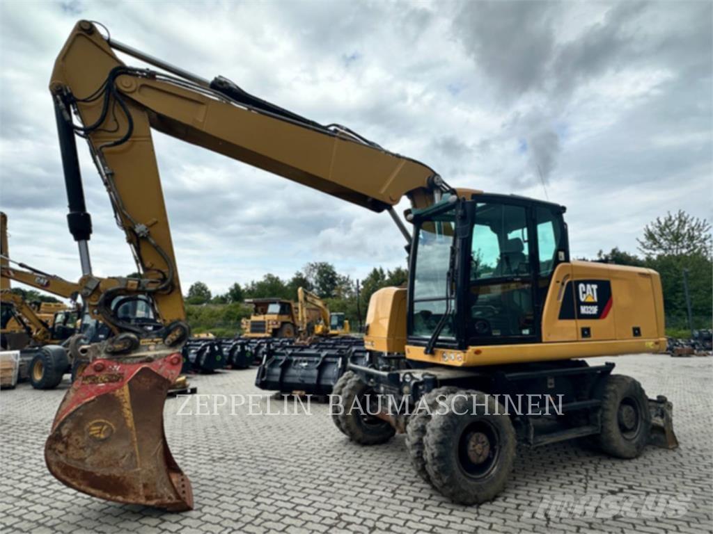 CAT M320F Kolesové rýpadlá