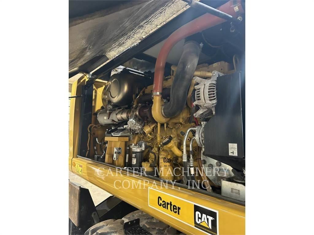 CAT M322F Kolesové rýpadlá