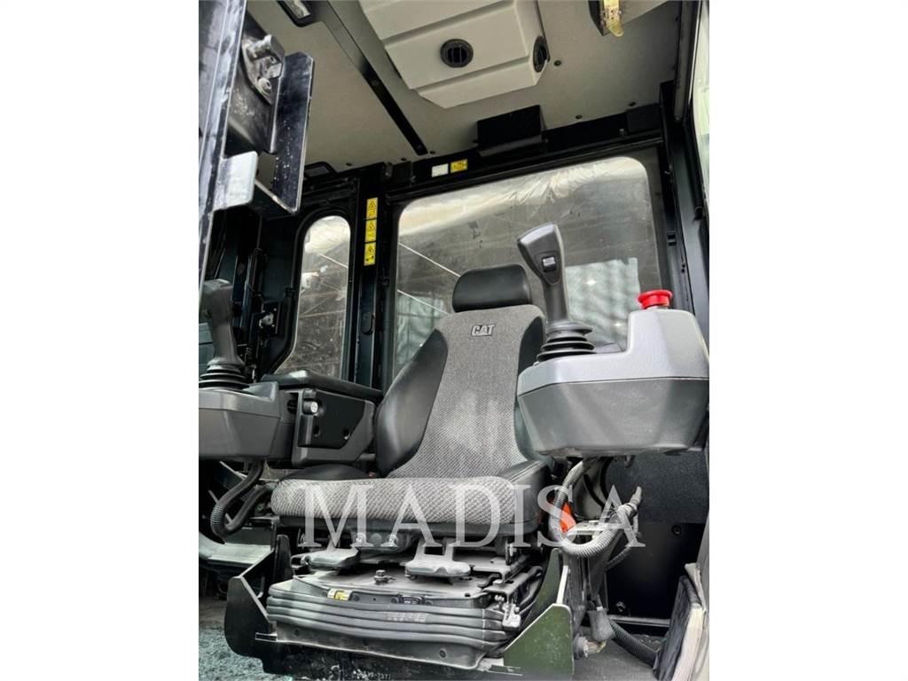 CAT MD6200 Povrchové vrtné súpravy