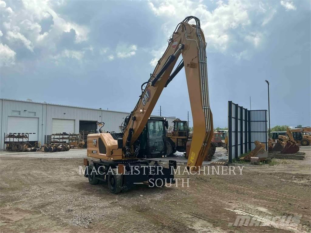 CAT MH3022 Kolesové rýpadlá