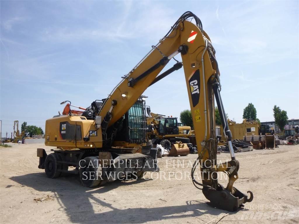 CAT MH3022-06 Kolesové rýpadlá