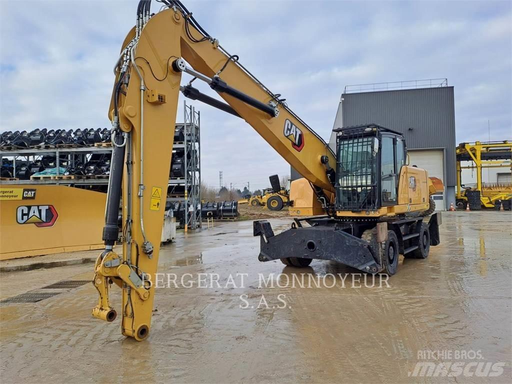 CAT MH3024 Kolesové rýpadlá