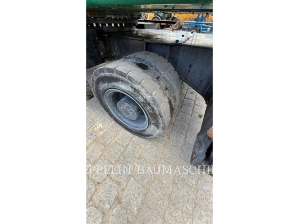 CAT MH3024-06C Demolačné rýpadlá
