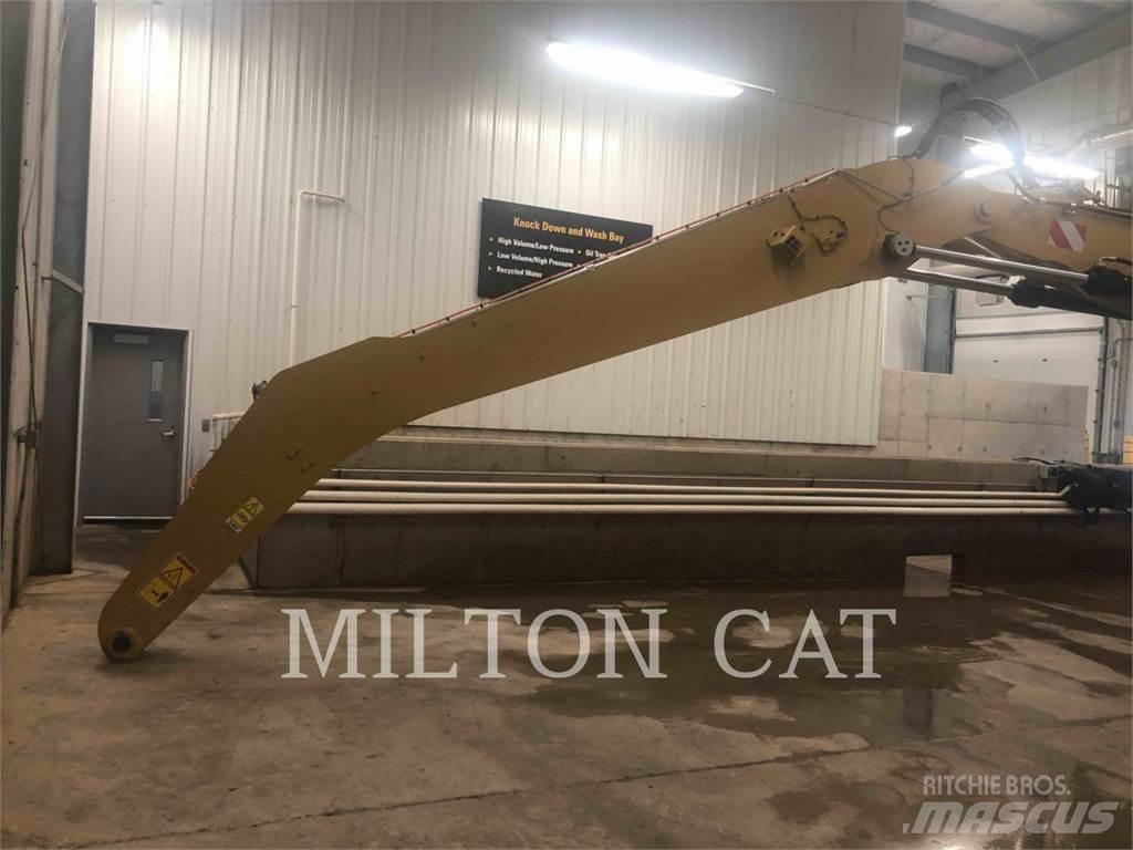 CAT MH3026 Kolesové rýpadlá