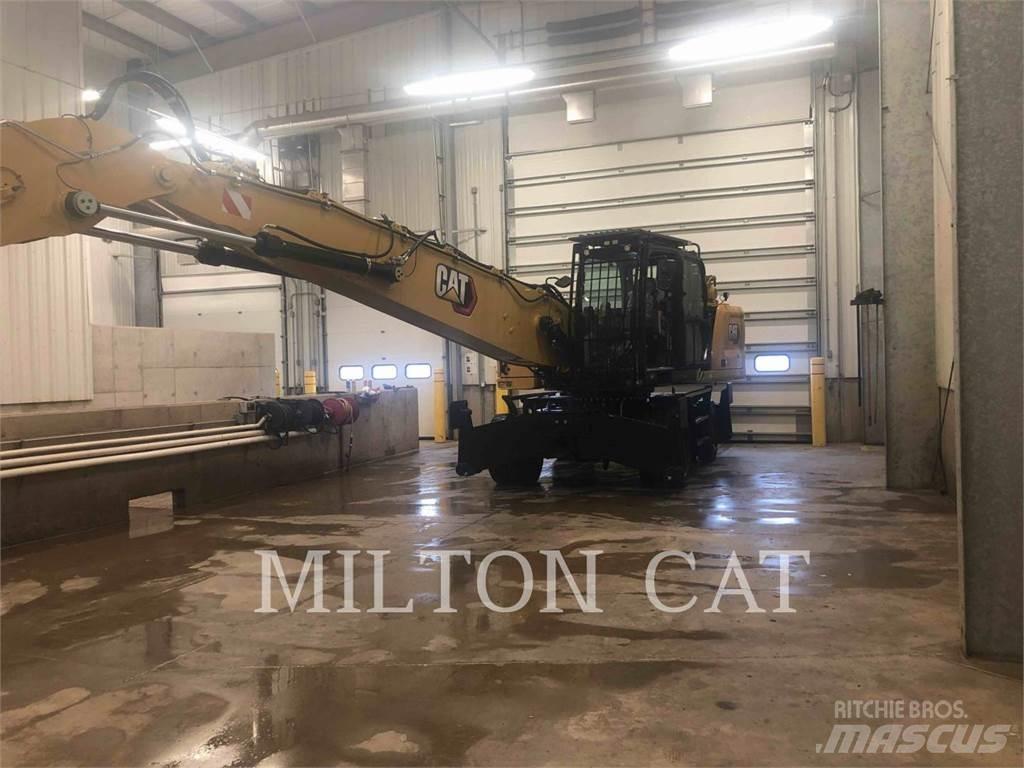 CAT MH3026 Kolesové rýpadlá