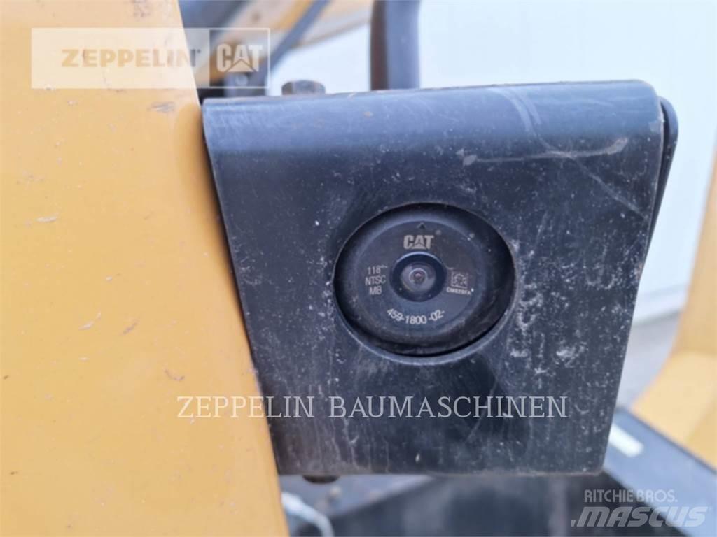 CAT MH3026-06C Demolačné rýpadlá