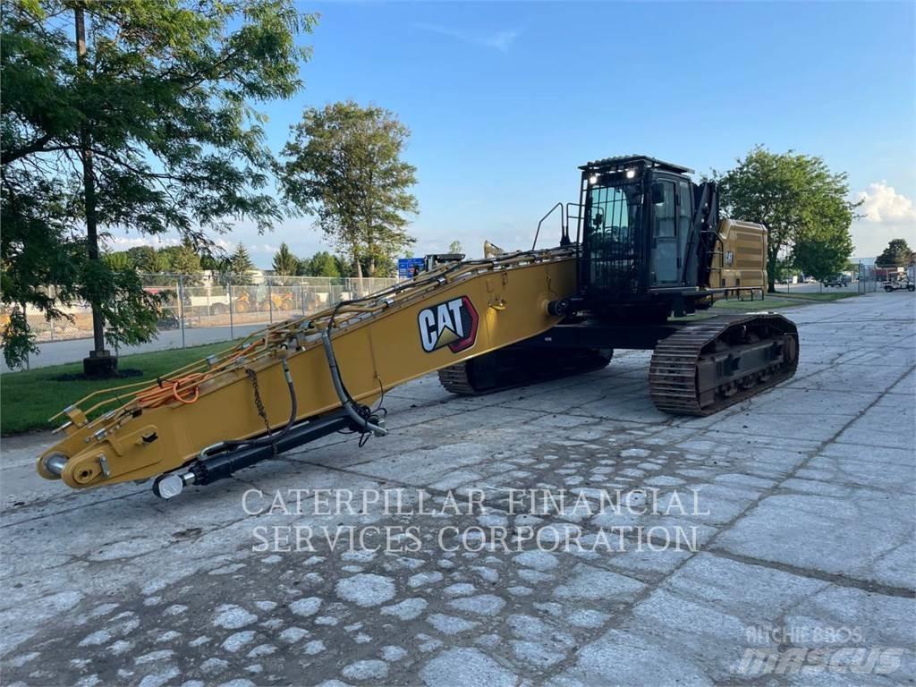 CAT MH3250 Kolesové rýpadlá