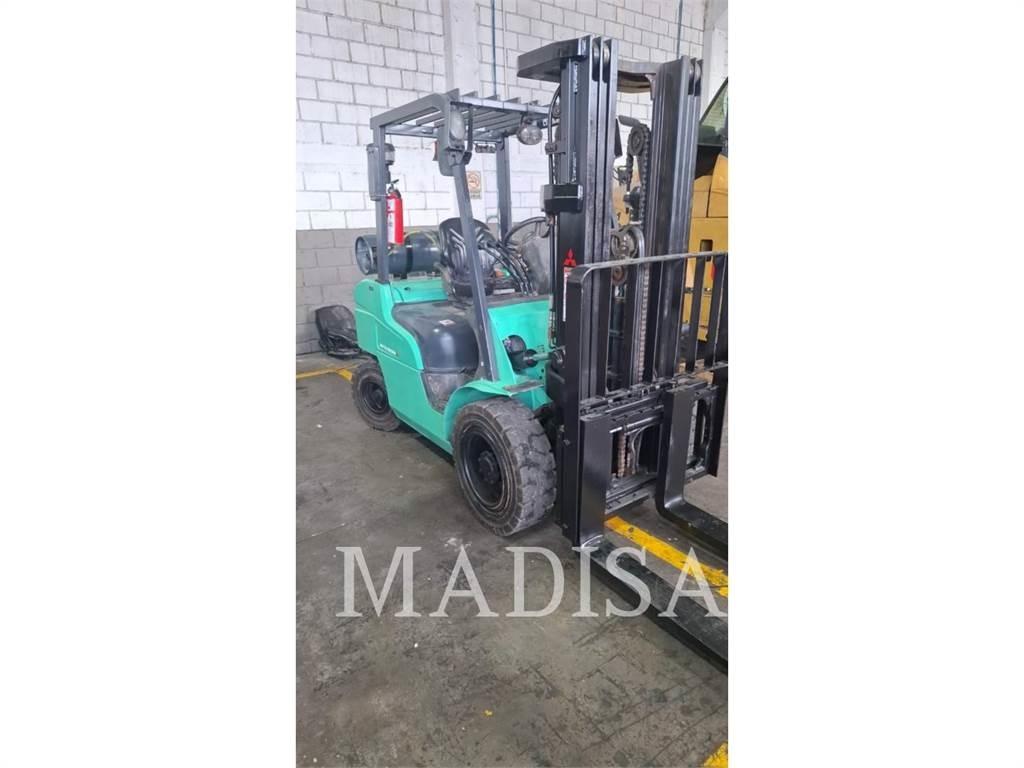 CAT MITSUBISHI FG30N-LP Iné