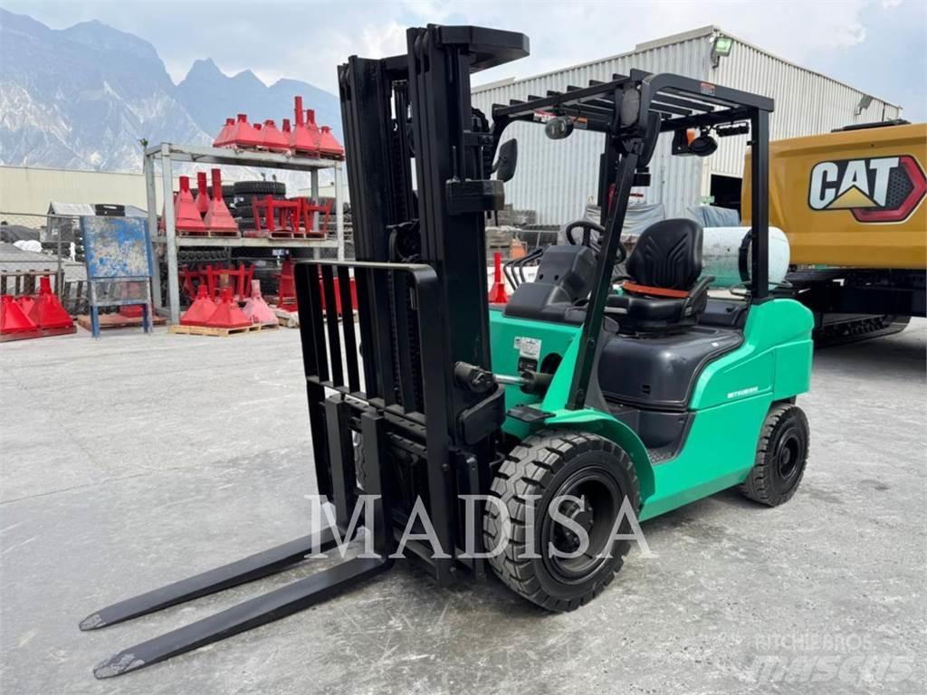 CAT MITSUBISHI FG30N-LP Iné