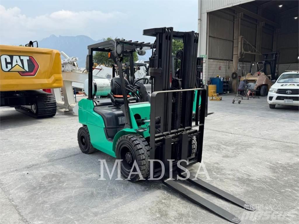 CAT MITSUBISHI FG30N-LP Iné