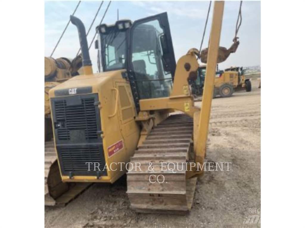 CAT PL61 Pásové dozéry