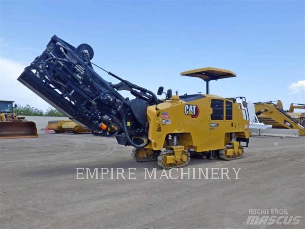 CAT PM312-02 Finišéry
