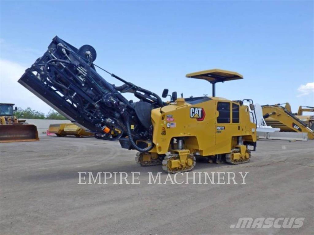 CAT PM312-02 Finišéry