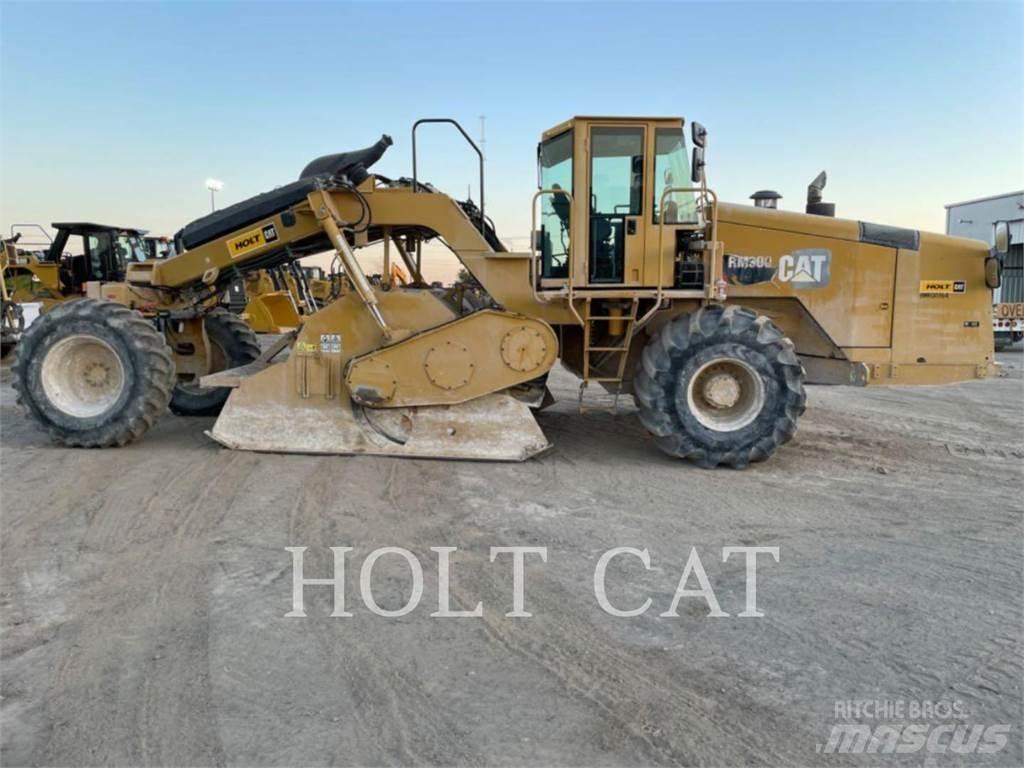 CAT RM300 Recyklovače asfaltu