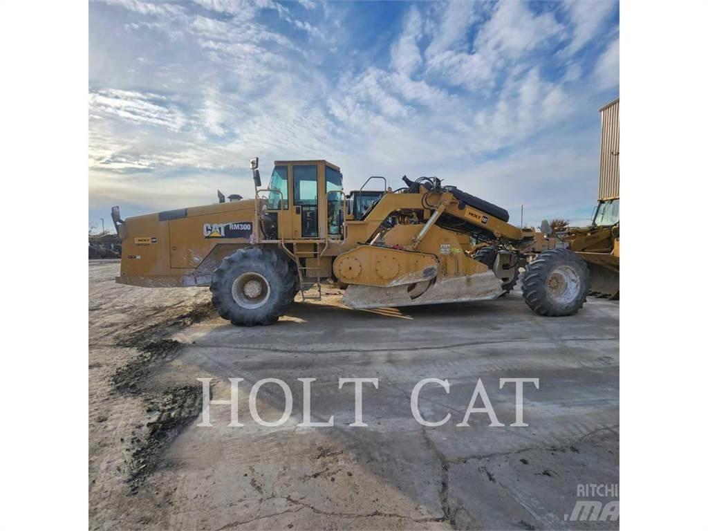 CAT RM300 Recyklovače asfaltu
