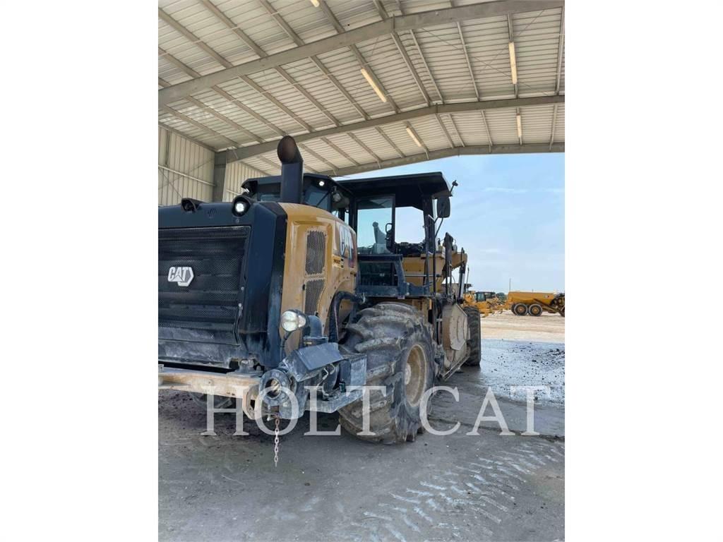 CAT RM400 Recyklovače asfaltu