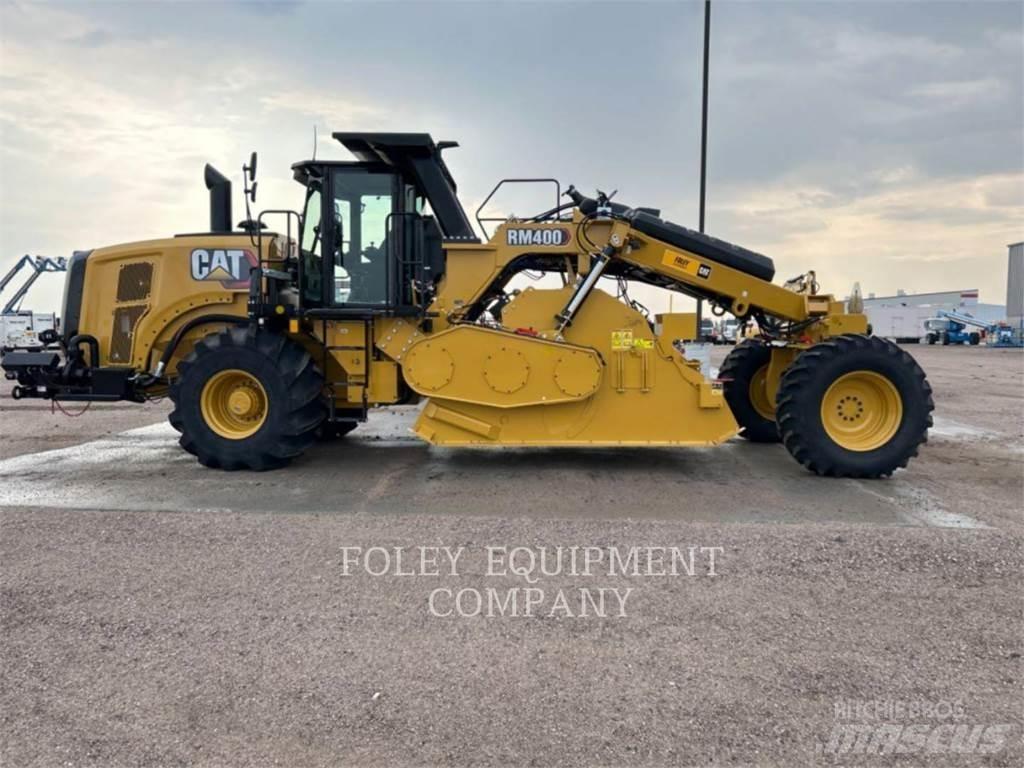 CAT RM400-01 Finišéry