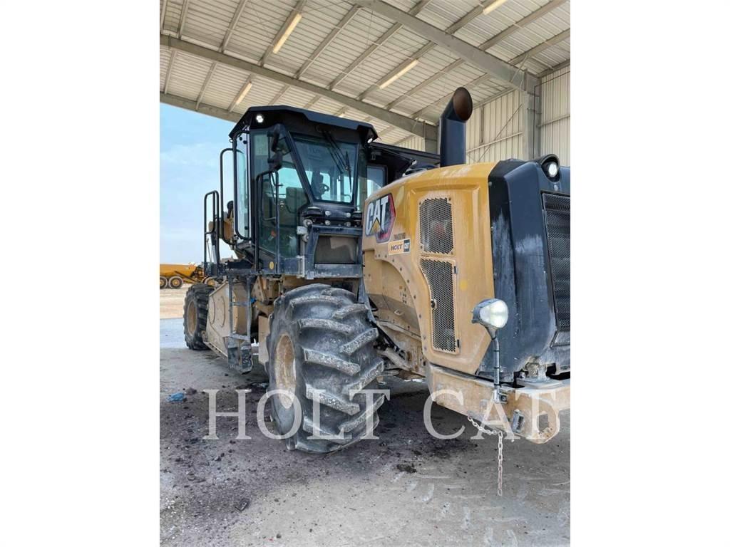 CAT RM400 CAB Recyklovače asfaltu