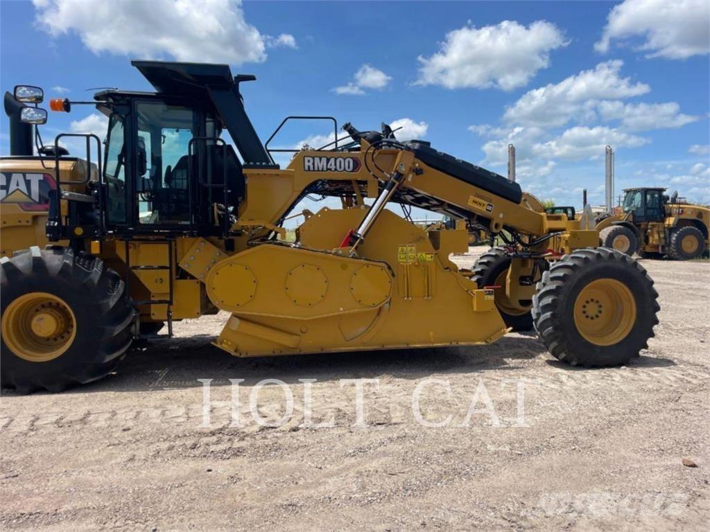 CAT RM400 CAB Recyklovače asfaltu