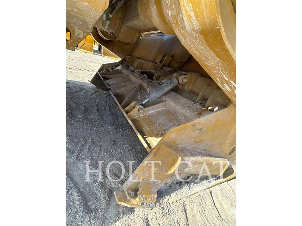 CAT RM500B CAB Recyklovače asfaltu