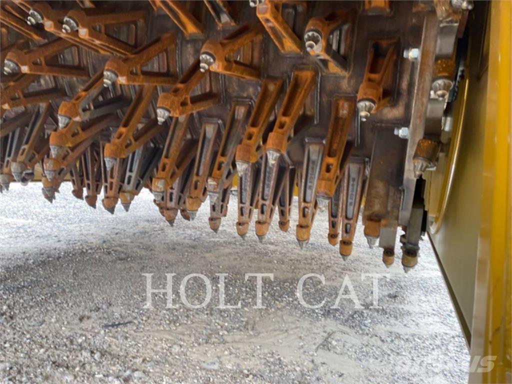CAT RM500B CAB Recyklovače asfaltu