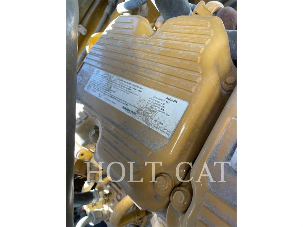 CAT RM600 CAB Recyklovače asfaltu