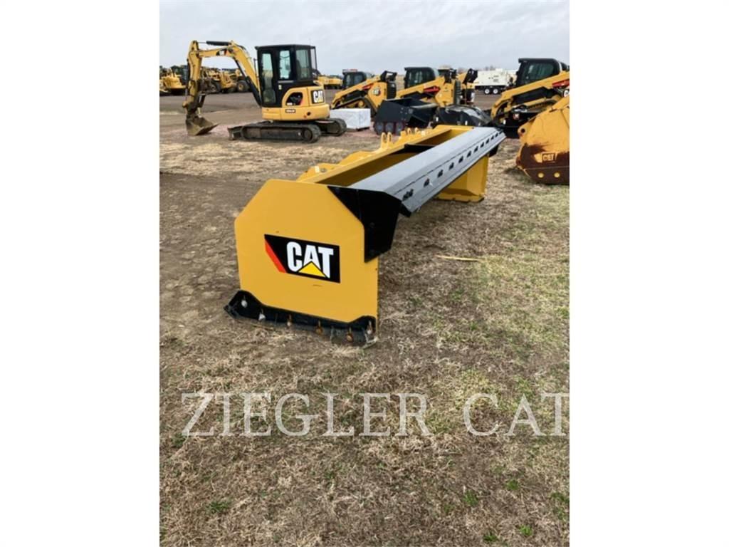 CAT STRAIT SNOW PUSHER Snehové frézy