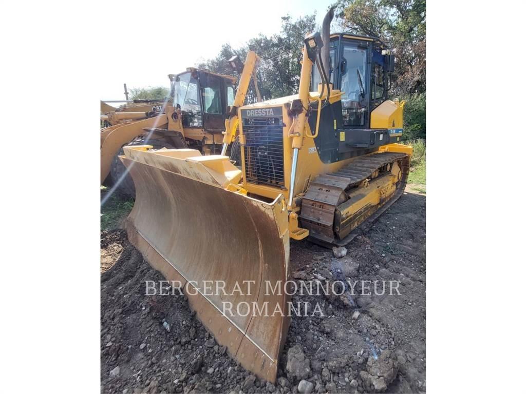 CAT TD-15M Pásové dozéry