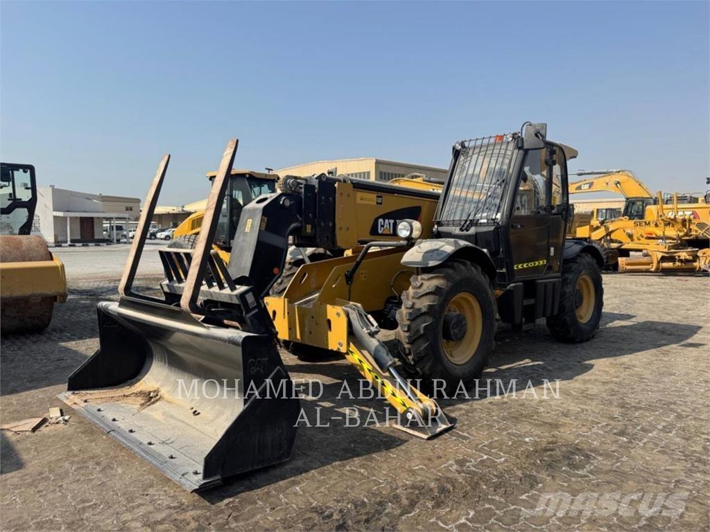 CAT TH417C Teleskopické manipulátory