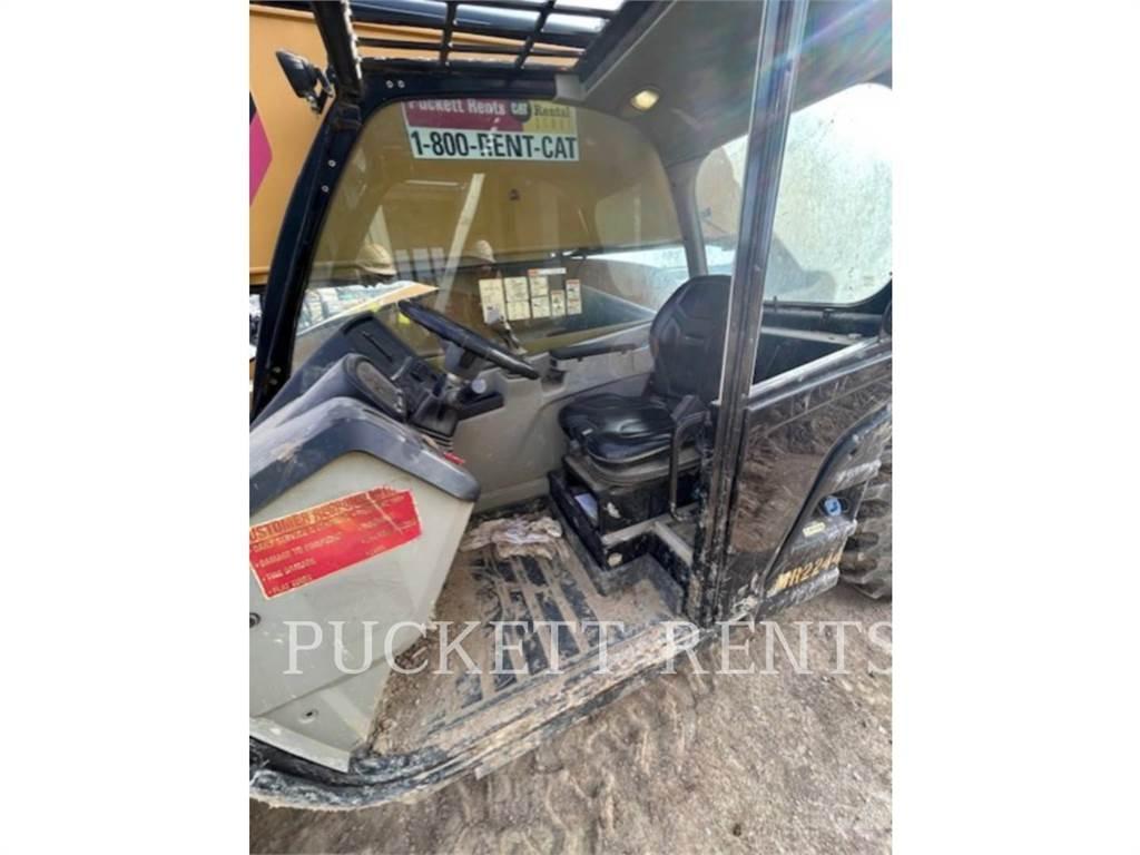 CAT TL1055D Teleskopické manipulátory