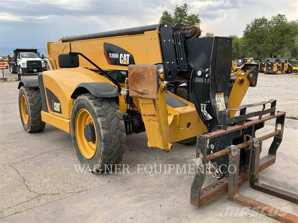 CAT TL1055D Teleskopické manipulátory