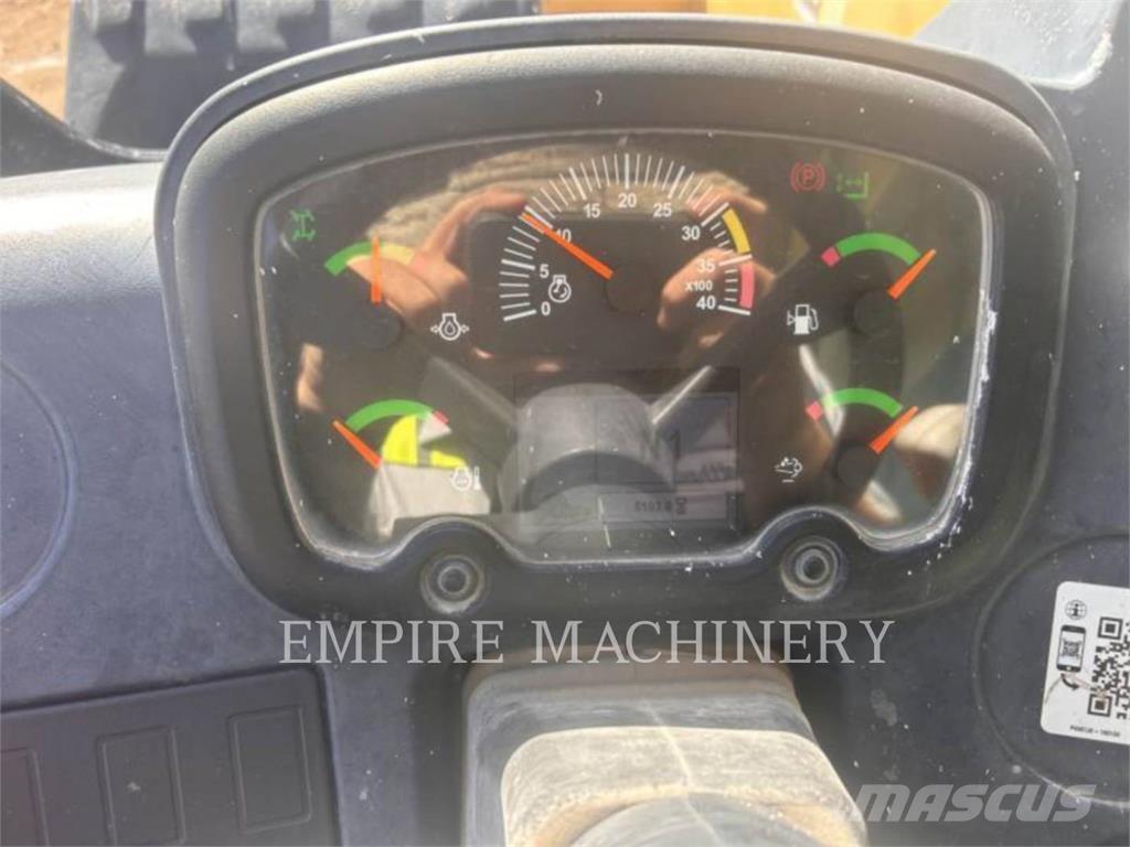 CAT TL1055D Teleskopické manipulátory