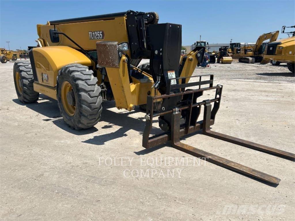 CAT TL1255-05C Teleskopické manipulátory