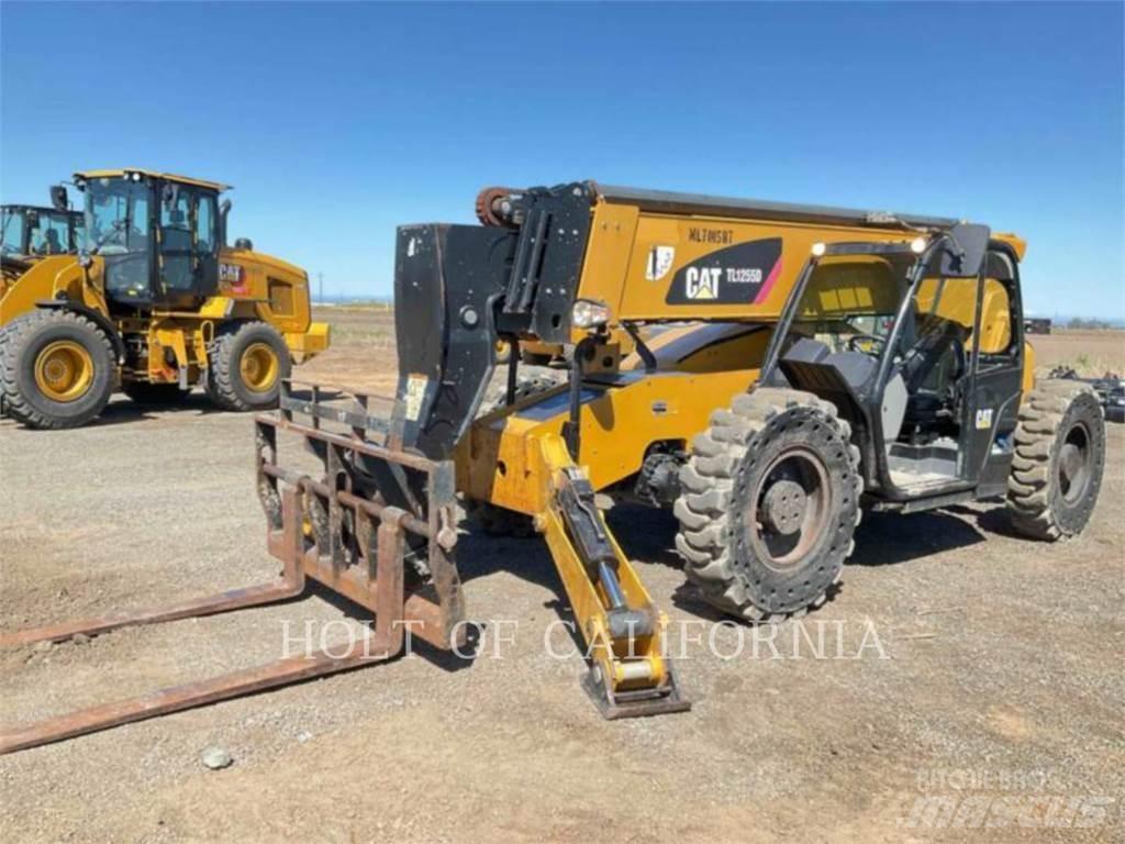 CAT TL1255D Teleskopické manipulátory