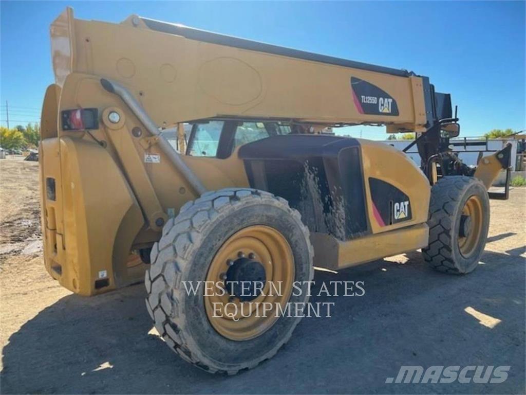 CAT TL1255D Teleskopické manipulátory